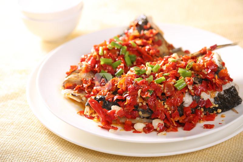 剁椒魚(yú)頭—捷賽私房菜的做法
