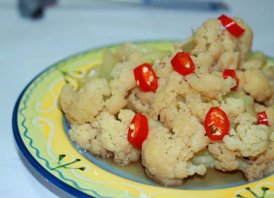 酸辣花菜的做法，花椰菜怎么炒酸辣好吃