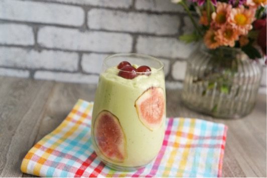 牛油果蘋(píng)果奶昔