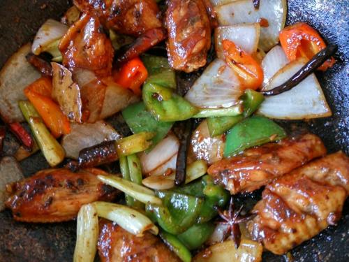 干鍋香辣雞翅的做法