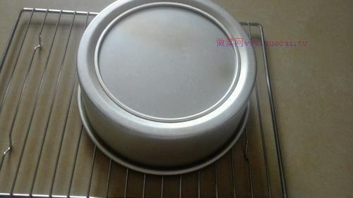 八寸巧克力戚風(fēng)蛋糕的做法