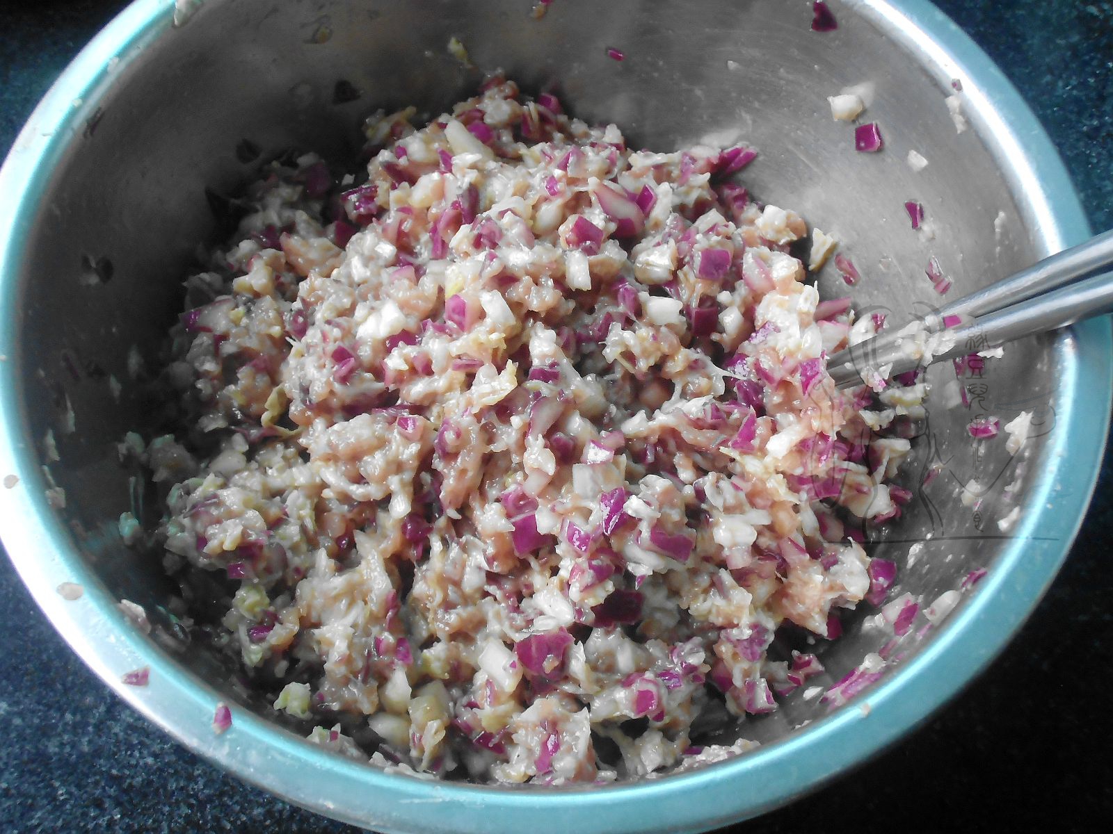 白菜紫甘藍(lán)豬肉餃子