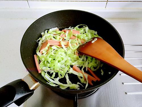 秘制醬汁炒面的做法