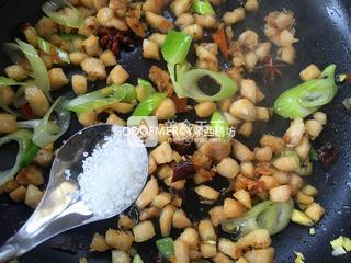 多圖詳解反傳統(tǒng)另類的酥香椒麻雞脯肉的做法步驟：5