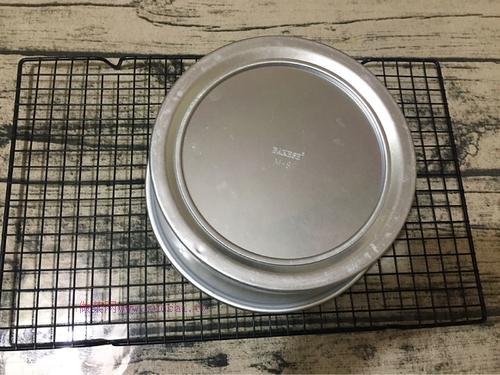 八寸可可戚風(fēng)蛋糕的做法