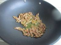 胡蘿卜粉條炒羊肉的做法步驟5