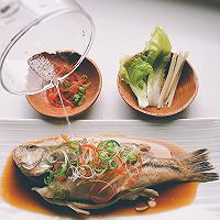 吃好一條魚？是煎、是炸、是燉？蔥油鱸魚，請跟我來學(xué)哦！的做法圖解8
