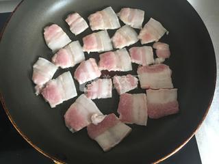 貼秋膘的快手肉菜——香煎五花肉的做法步驟:3