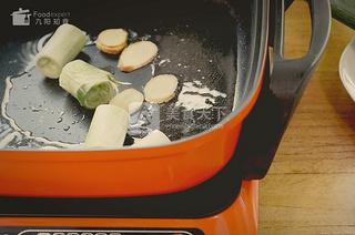 麻辣小龍蝦-九陽(yáng)知食的做法步驟：3