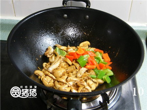 八爪魚(yú)爆蘑菇的做法步驟10