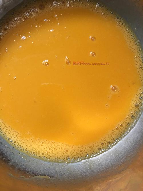 八寸戚風(fēng)蛋糕的做法