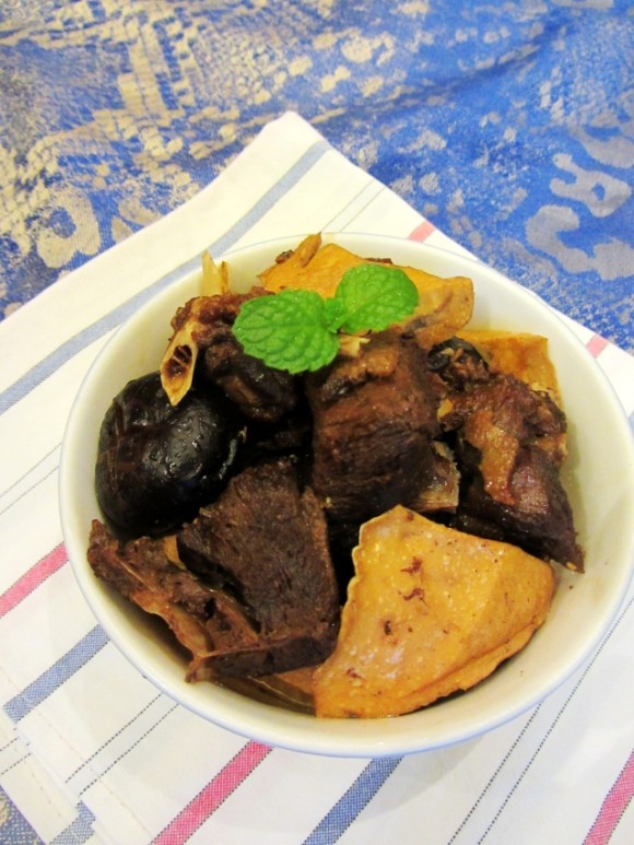 香菇豆干燒野鴨