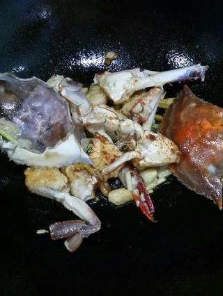 蛋炒江蟹-------gun蛋吧，江蟹君！的做法步驟：6