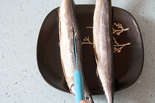干煎秋刀魚(yú)