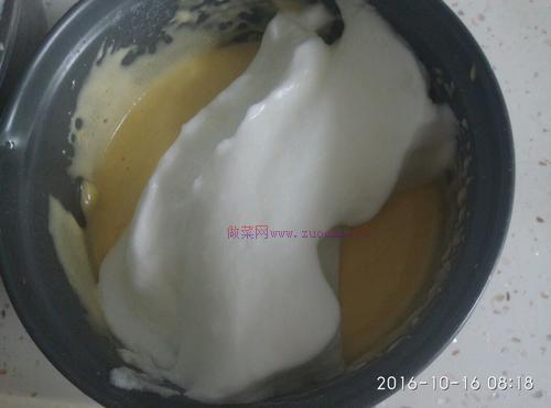 八寸戚風(fēng)心型蛋糕的做法