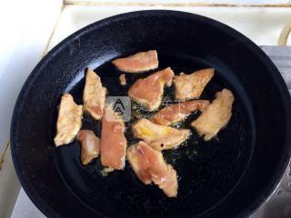 菠菜香菇雞湯米粉的做法步驟:14