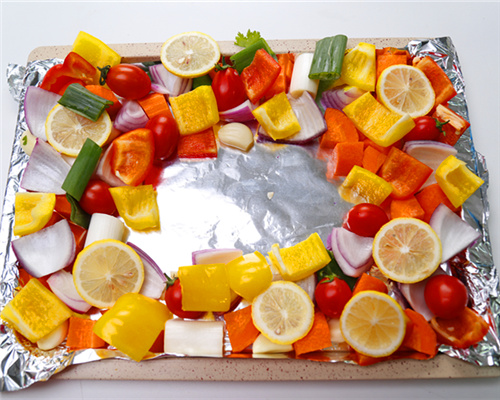 皮酥肉嫩的圣誕烤雞的做法步驟：10