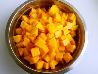 中國風(fēng)生日蛋糕的做法步驟3