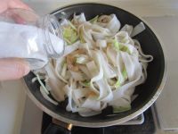 干炒牛河的做法步驟8