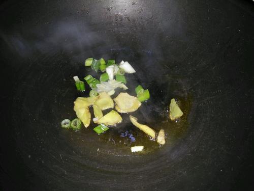 花鰱魚(yú)燉豆腐的做法