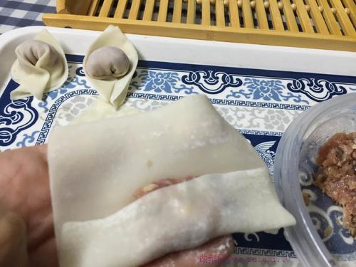 豬肉香菇大云吞的做法