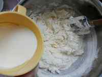 【烘焙甜點】椰蓉甜甜圈的做法步驟6