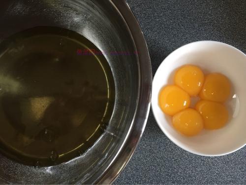 8寸可可戚風(fēng)蛋糕的做法