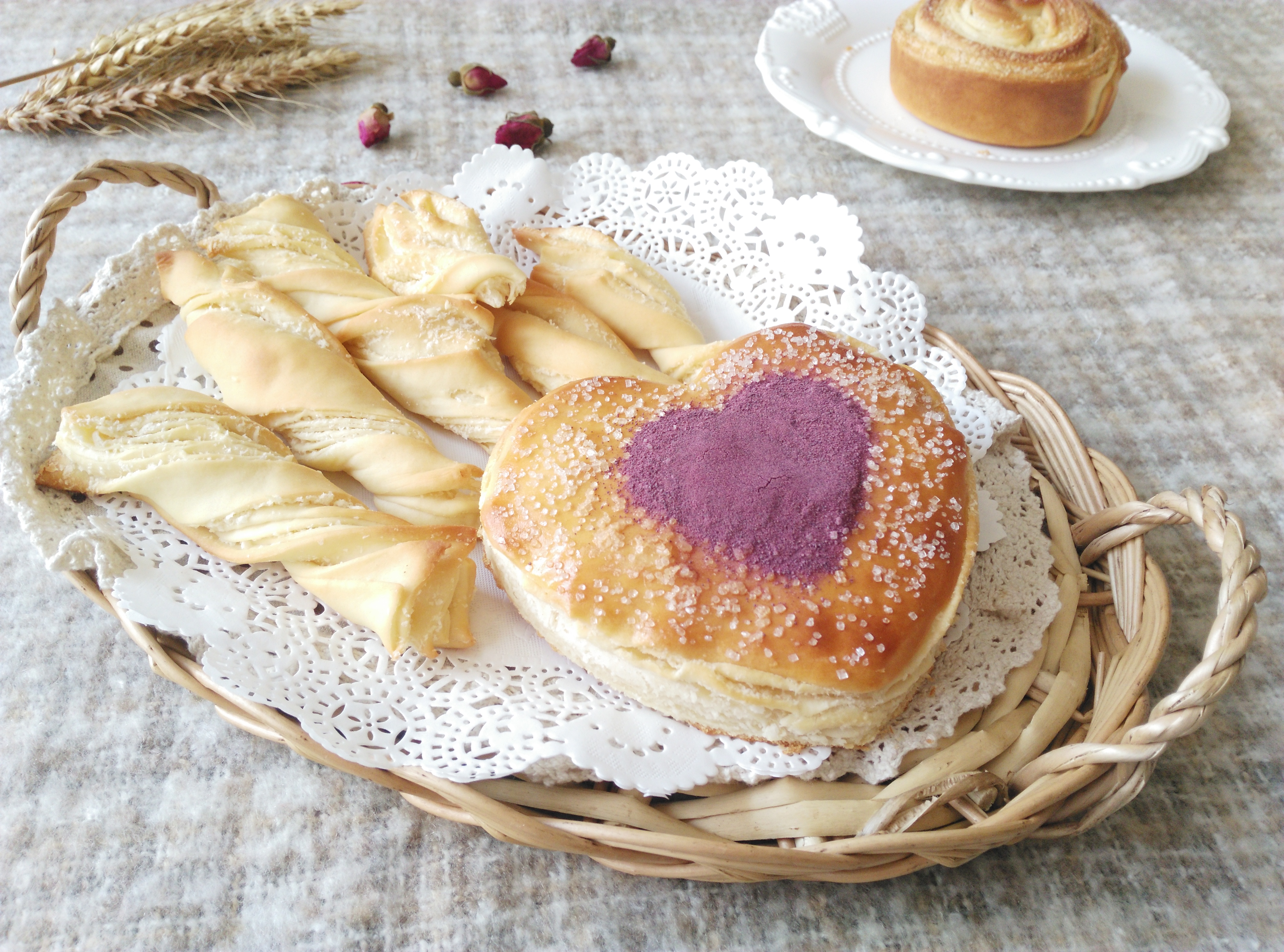 愛心椰蓉千層面包