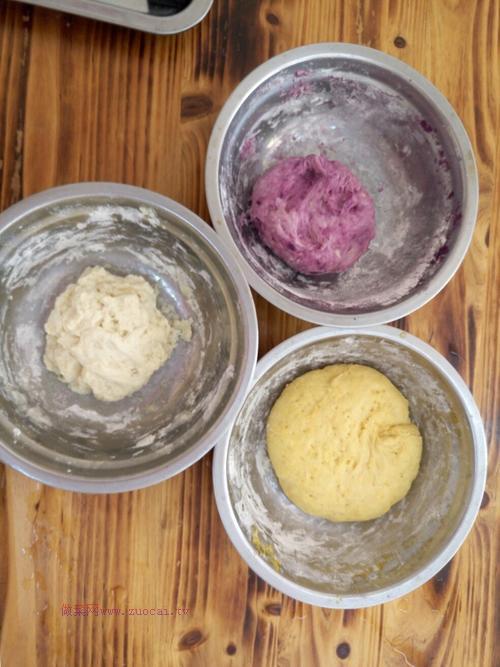 情侶拖鞋饅頭的做法