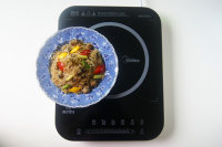 六招炒出足可舔盤(pán)的【彩椒扇貝丁炒米粉】的做法步驟12