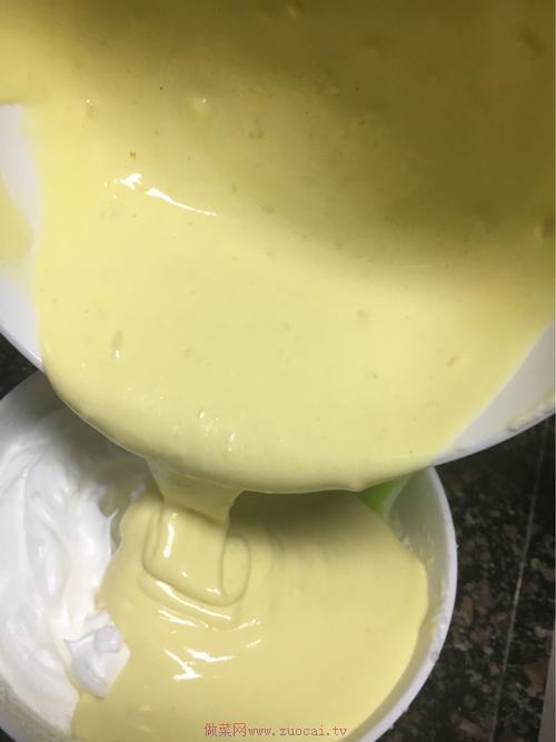 八寸戚風(fēng)蛋糕的做法