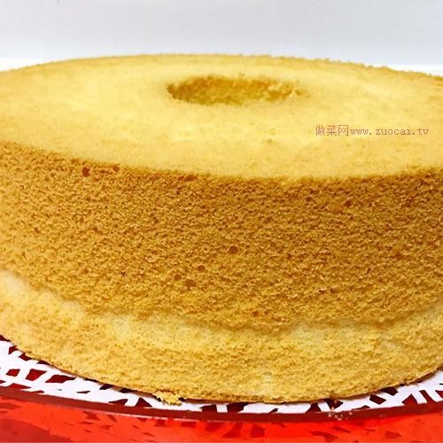 中空戚風(fēng)蛋糕8寸的做法