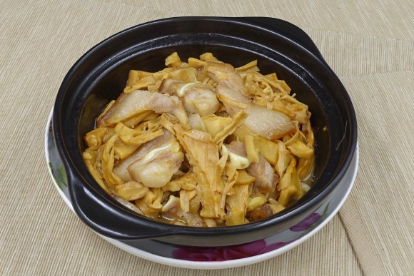 筍干燜鹵豬頭皮