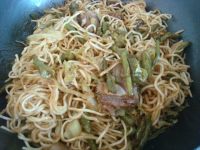 排骨豆角燜面的做法步驟14