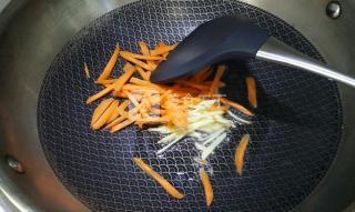 熏干芹菜的做法步驟:4