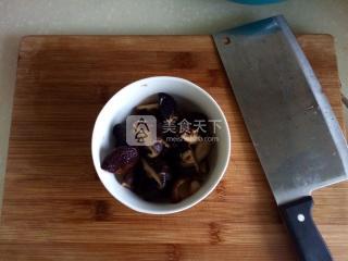 香菇蒸雞的做法步驟：2