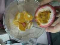 蘋(píng)果百香果橙汁的做法步驟4