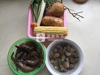 麻辣干鍋蝦的做法步驟：1