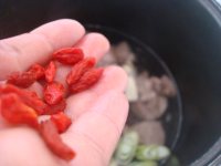 清湯羊肉燉黃蘿卜的做法步驟7