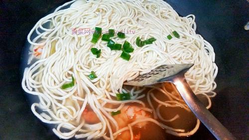 大蝦伊面的做法