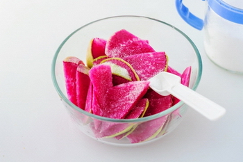 糖醋蘿卜的做法步驟2