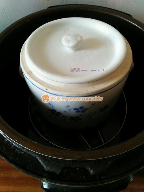 當(dāng)歸黃芪烏雞湯的做法