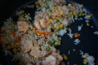 蝦仁蛋包飯的做法步驟7