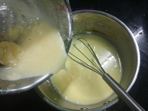 樹(shù)莓白朱古力慕斯的做法