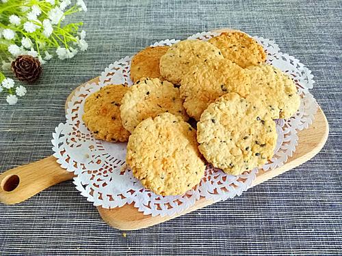 芝麻燕麥餅干的做法