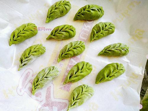 綠葉餃子的做法