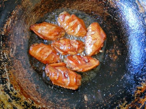 干鍋香辣雞翅的做法