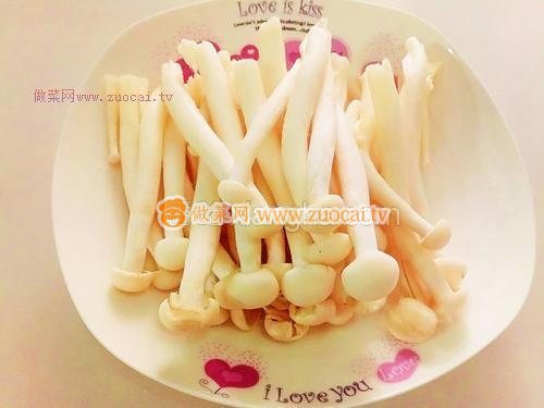 鯽魚(yú)豆腐海鮮菇湯的做法