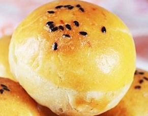 奶香蛋黃酥怎么做？