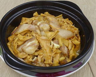 筍干燜鹵豬頭皮的家常做法